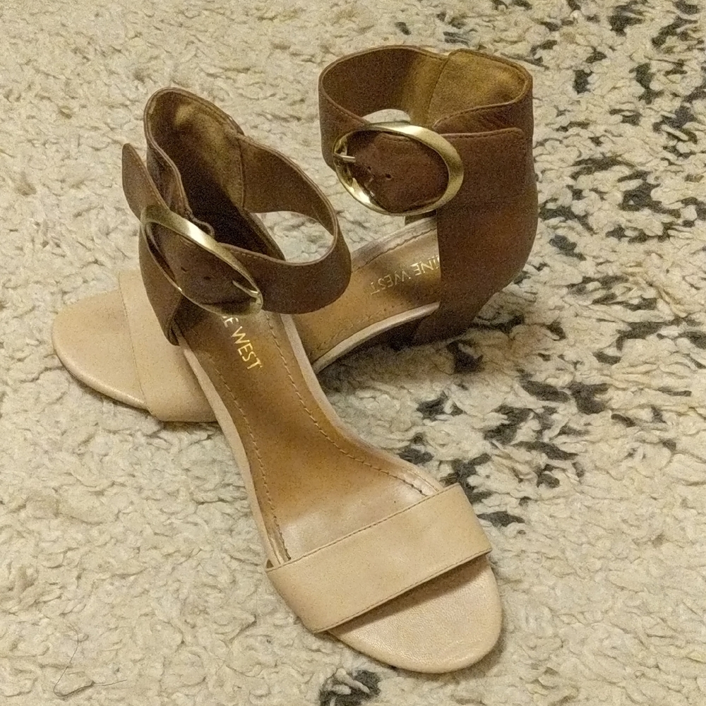 Nine West Two-Tone Tan and Beige Block Heel Sandals